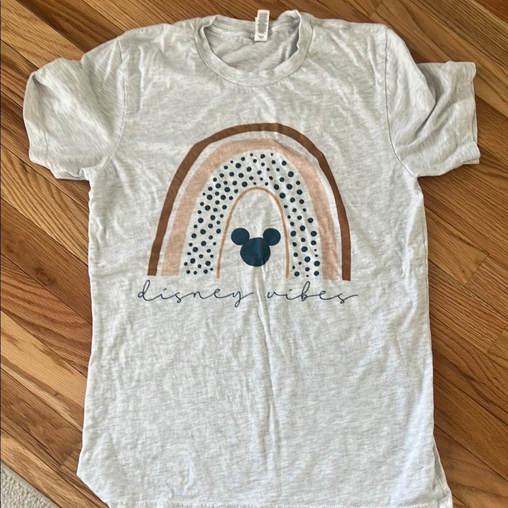 Disney VibesT-Shirt - Gray